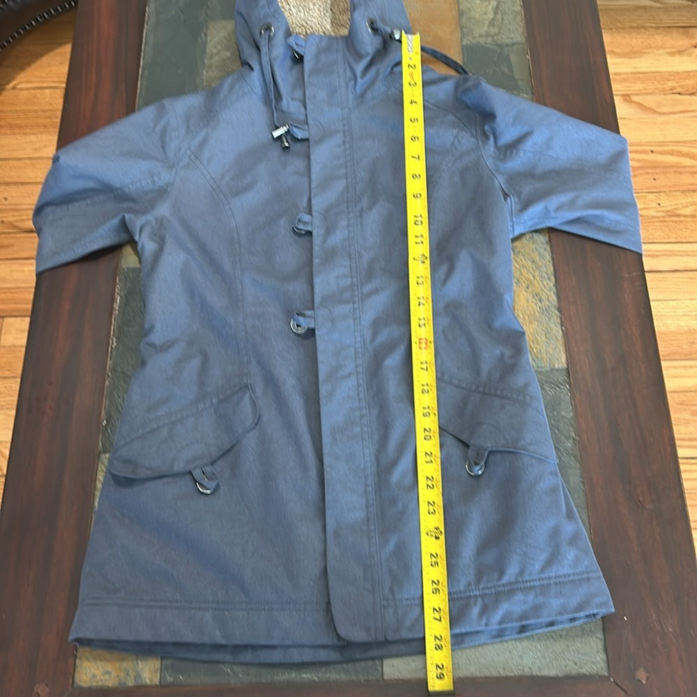 Berghaus brand winter jacket. Size small (USA size). Measurements inc. - Picture 4 of 7